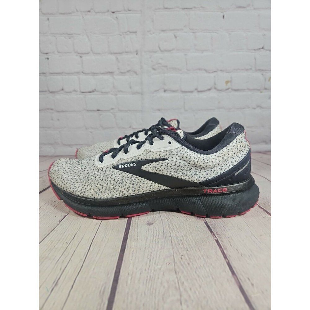 Brooks Trace 1 Womens 9 White Black Running Shoes Athletic Sneakers Gym Walk